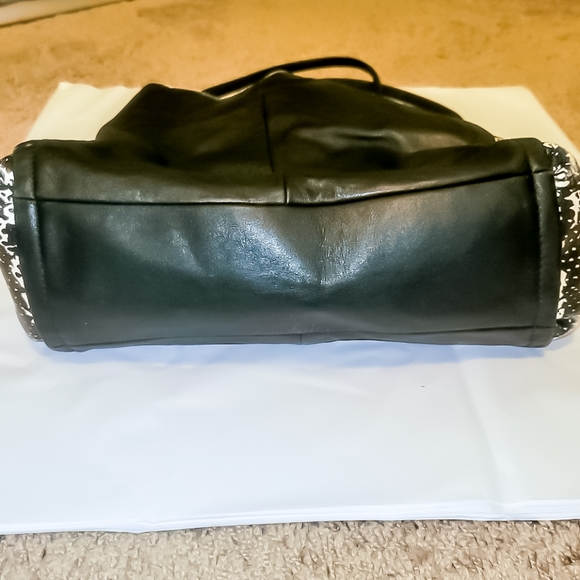 Coach Black White Python 28604 Phoebe Purse - Picture 9 of 10